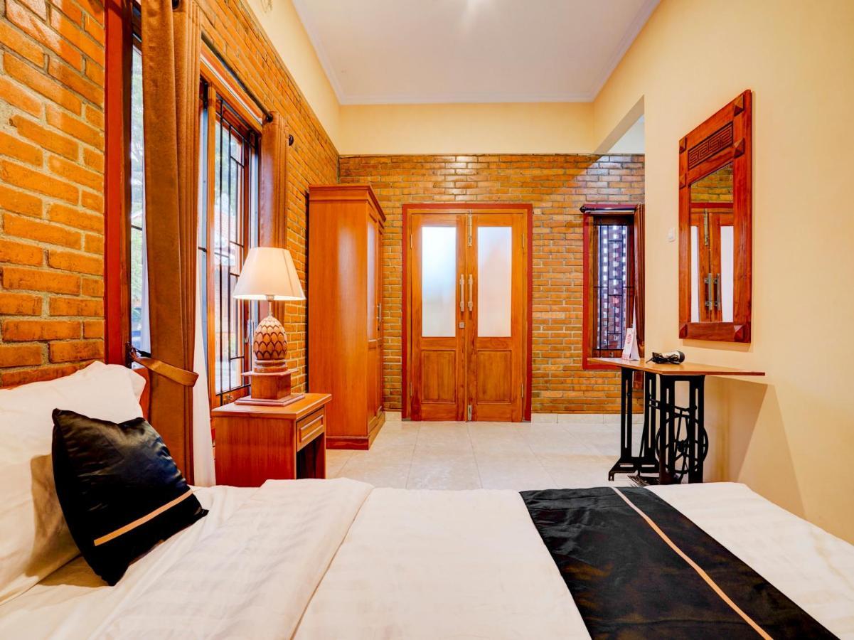 Super Oyo Collection O 90265 Cempoko Mulyo Homestay Syariah Tugu Extérieur photo