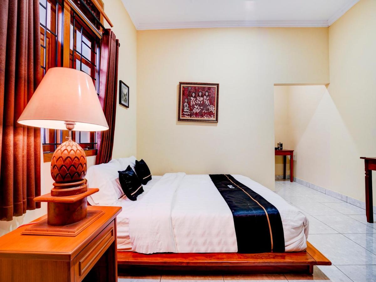 Super Oyo Collection O 90265 Cempoko Mulyo Homestay Syariah Tugu Extérieur photo